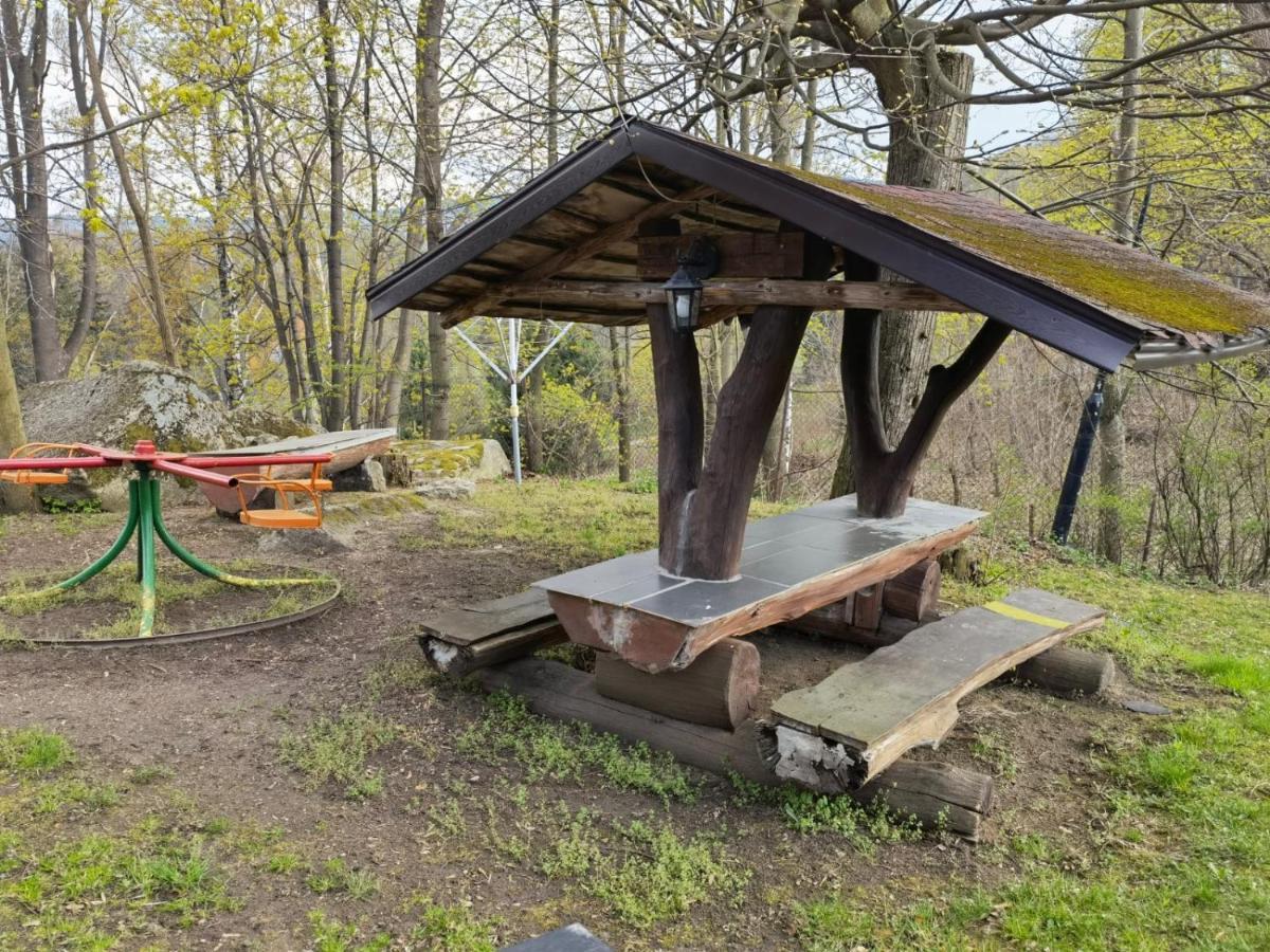 Osrodek Wypoczynkowy Nad Wodospadem Przesieka Kültér fotó